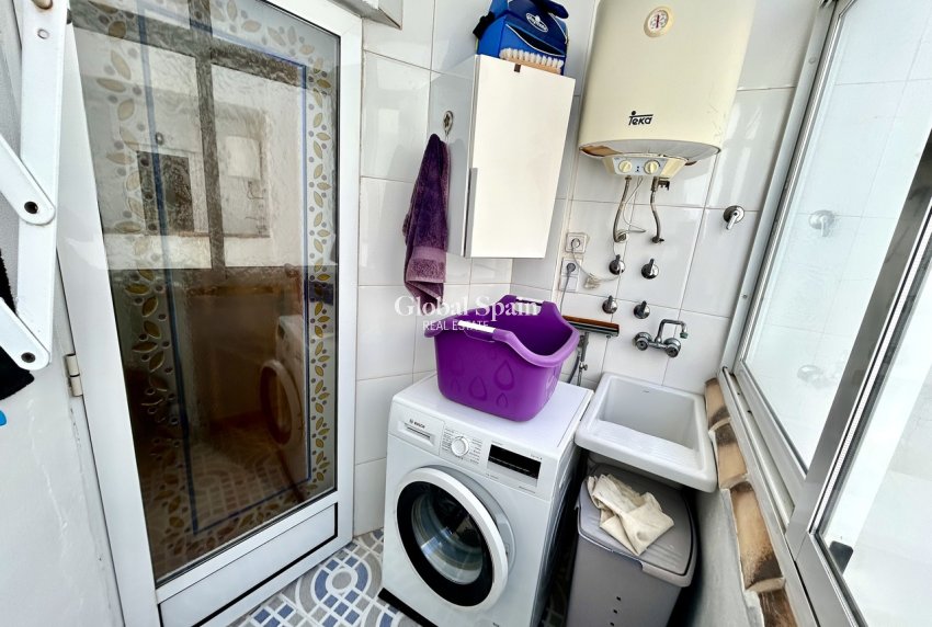 Wederverkoop - APPARTEMENT -
LA ZENIA - Costa Blanca