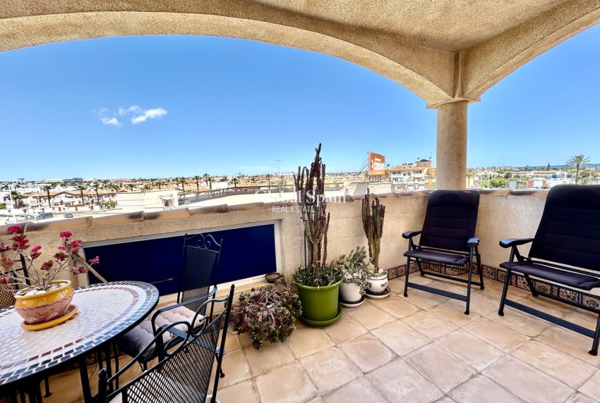 Wederverkoop - APPARTEMENT -
LA ZENIA - Costa Blanca