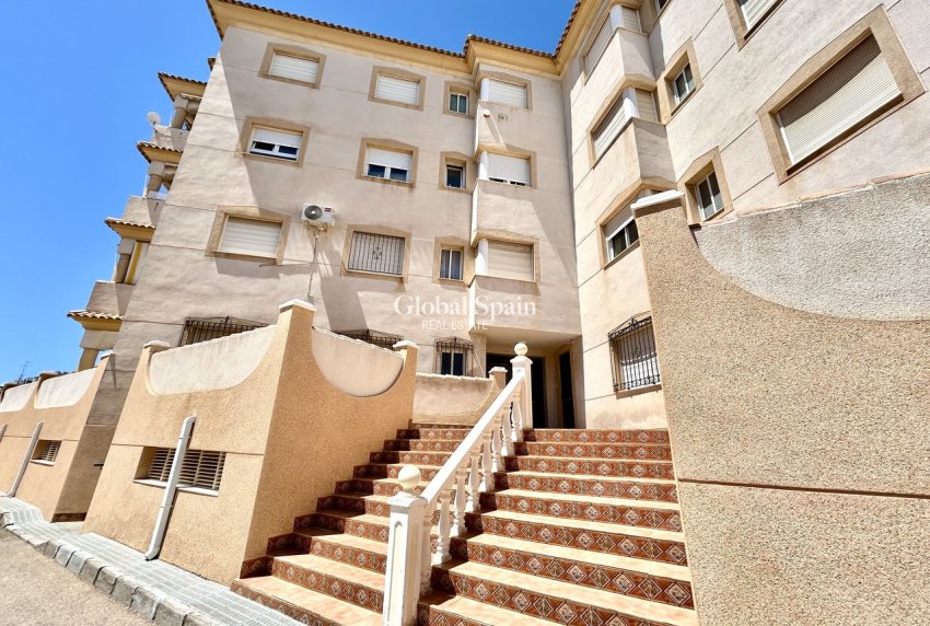Wederverkoop - APPARTEMENT -
LA ZENIA - Costa Blanca