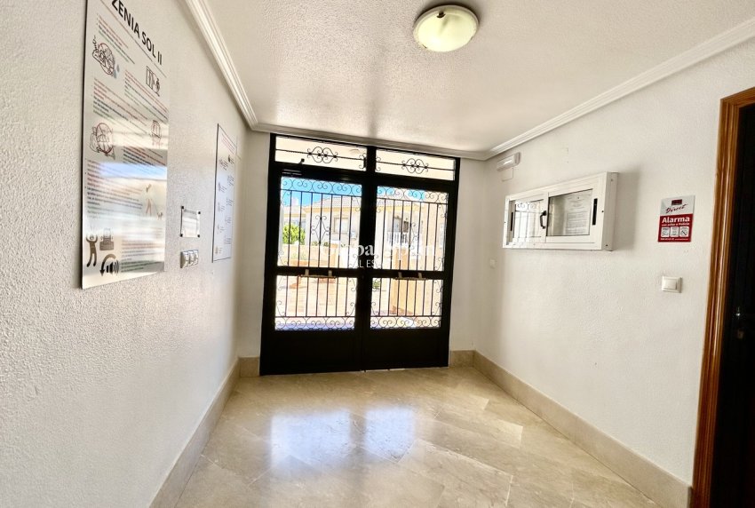 Wederverkoop - APPARTEMENT -
LA ZENIA - Costa Blanca