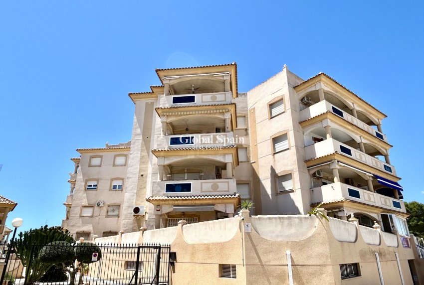 Wederverkoop - APPARTEMENT -
LA ZENIA - Costa Blanca