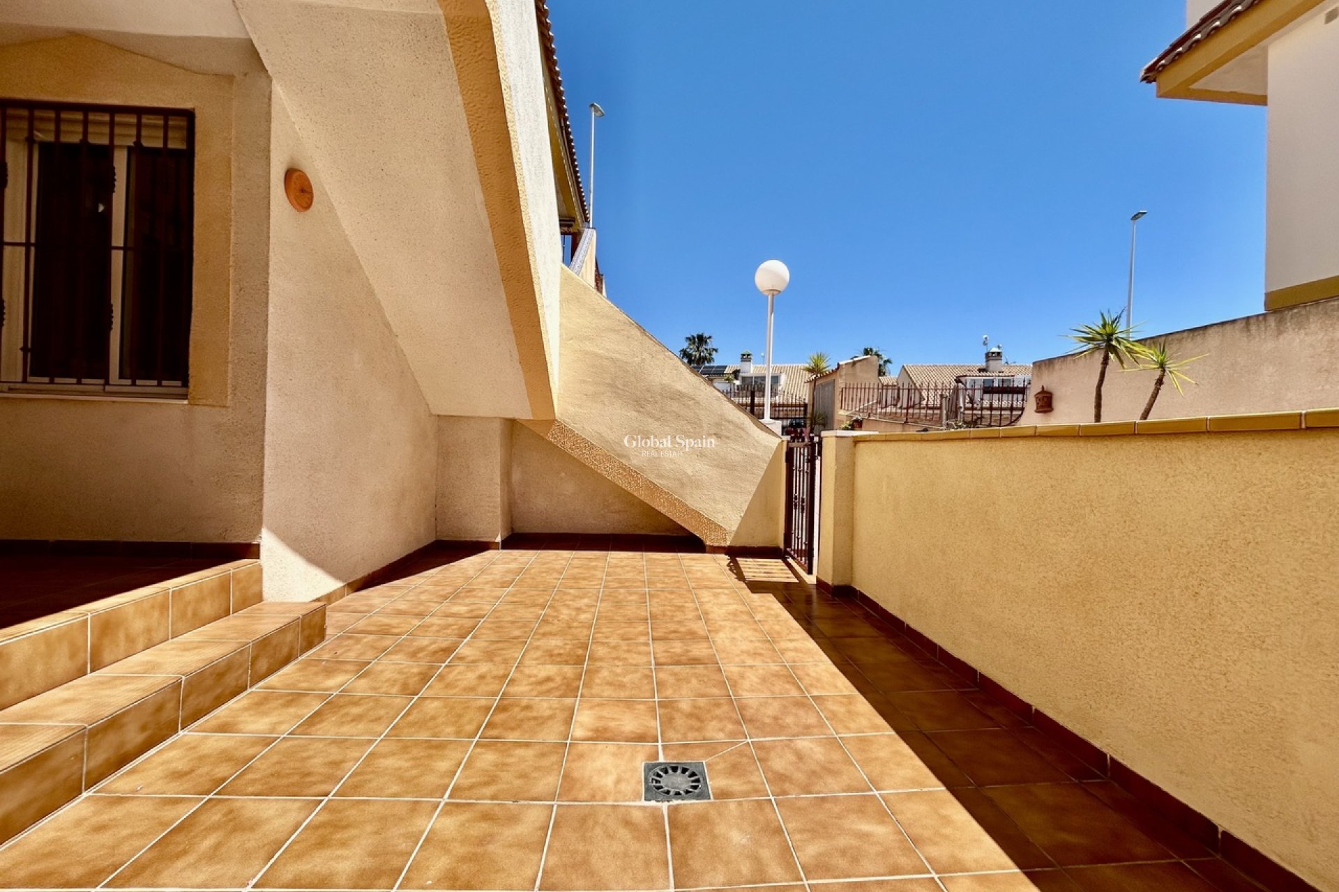 Wederverkoop - APPARTEMENT -
LA ZENIA - Costa Blanca