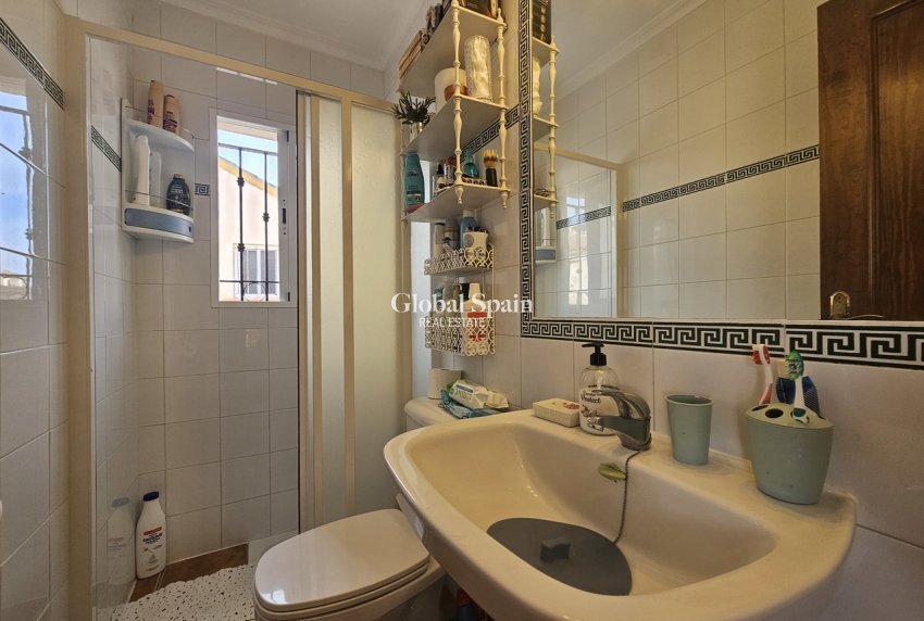 Wederverkoop - APPARTEMENT -
LA ZENIA - Costa Blanca