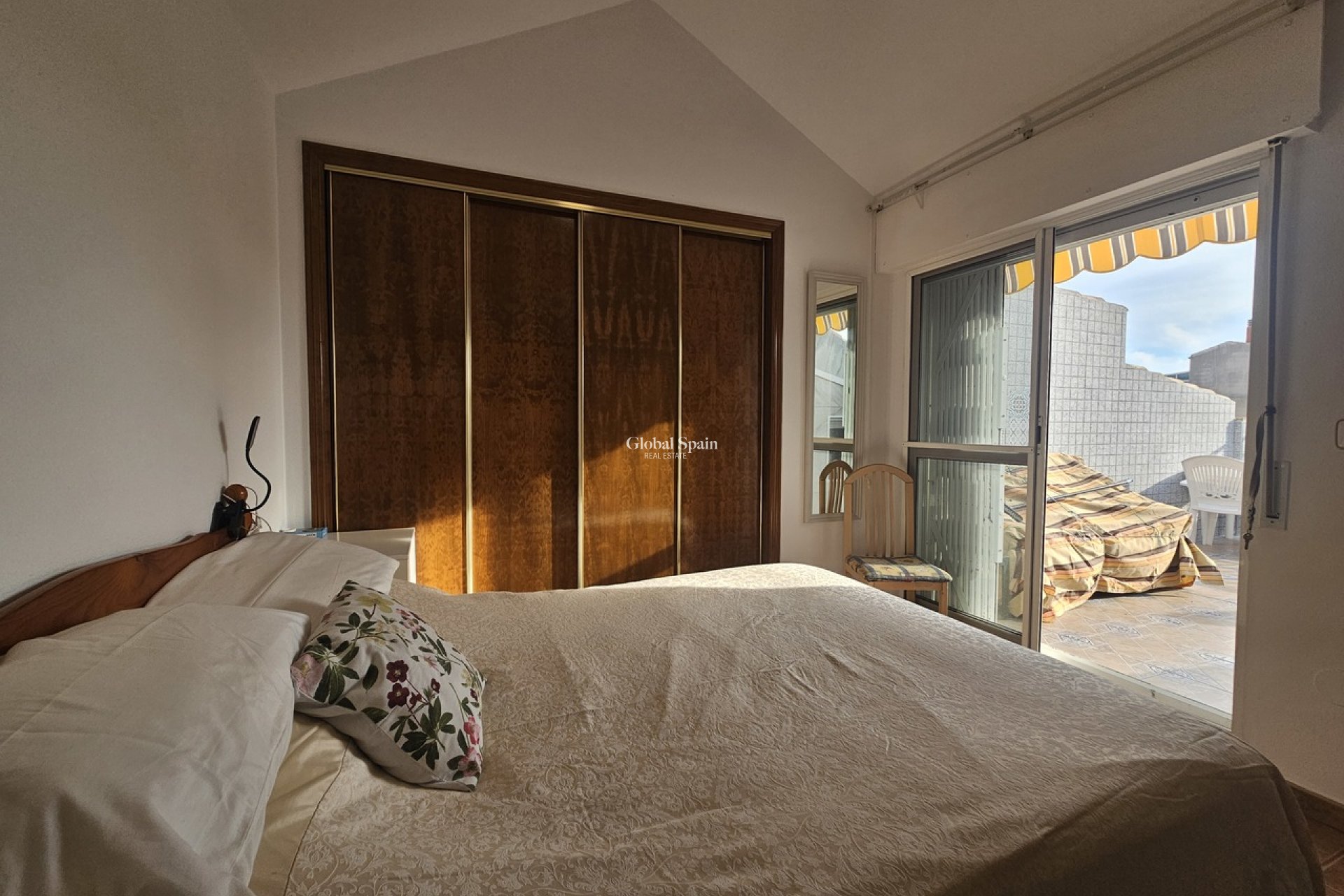 Wederverkoop - APPARTEMENT -
LA ZENIA - Costa Blanca