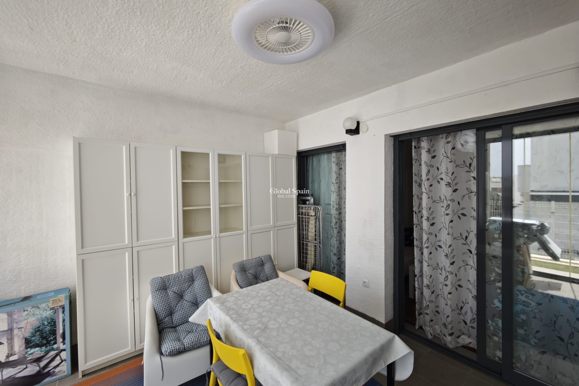 Wederverkoop - APPARTEMENT -
LA ZENIA - Costa Blanca