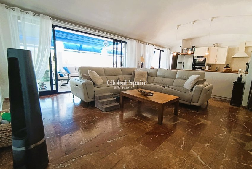 Wederverkoop - APPARTEMENT -
LAS RAMBLAS GOLF - Inland