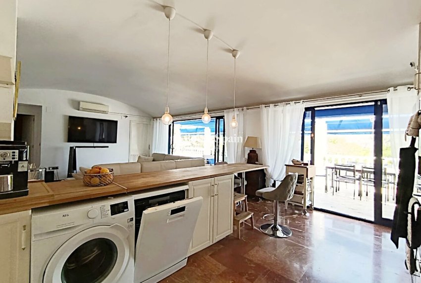 Wederverkoop - APPARTEMENT -
LAS RAMBLAS GOLF - Inland