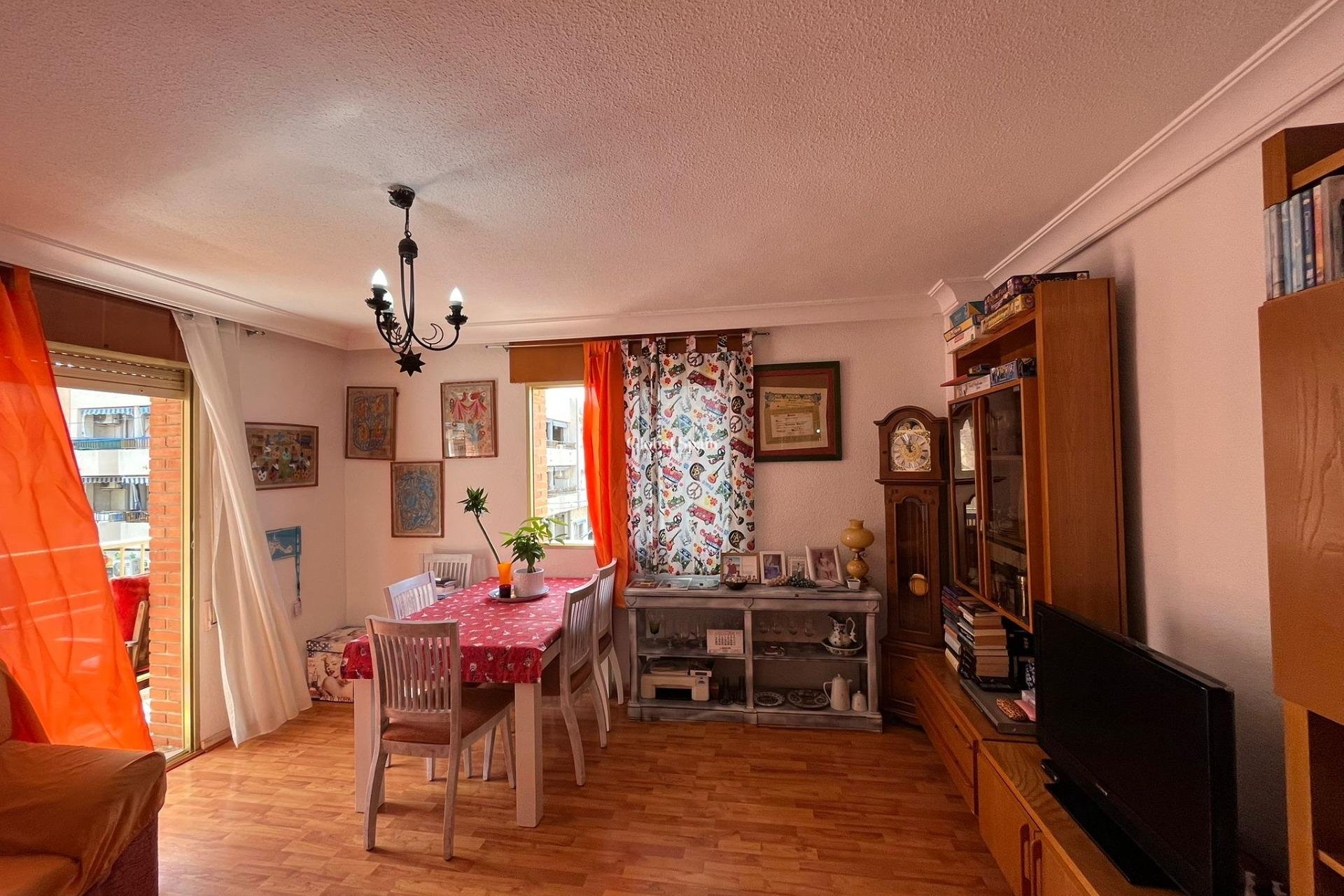 Wederverkoop - APPARTEMENT -
LO PAGÁN - Villananitos