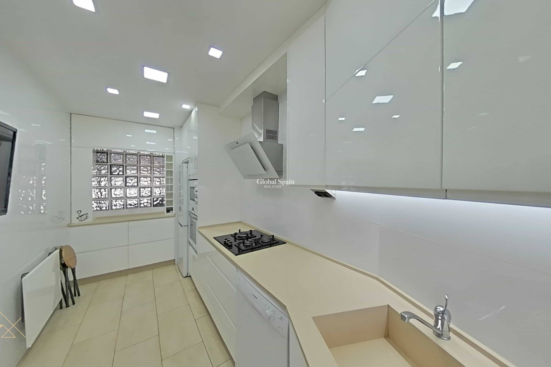 Wederverkoop - APPARTEMENT -
LO PAGÁN - Villananitos