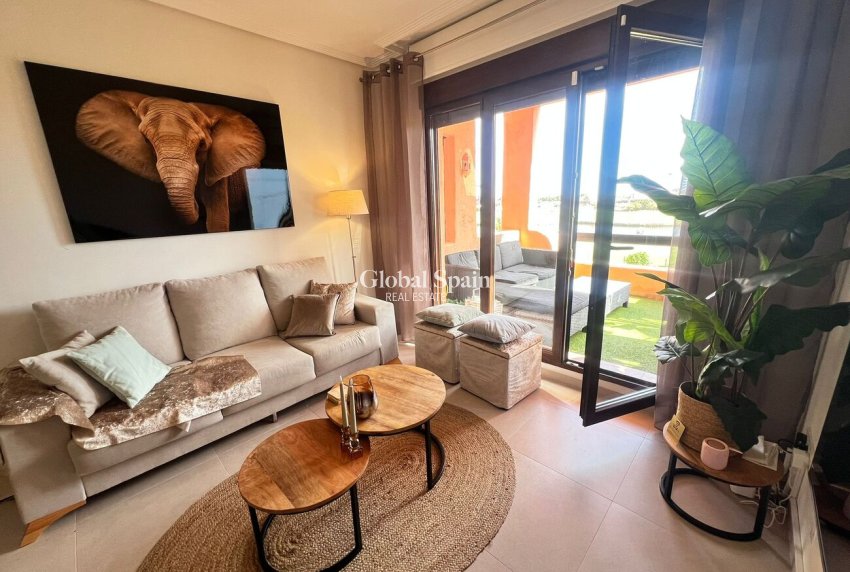 Wederverkoop - APPARTEMENT -
LOS ALCÁZARES - SERANA GOLF