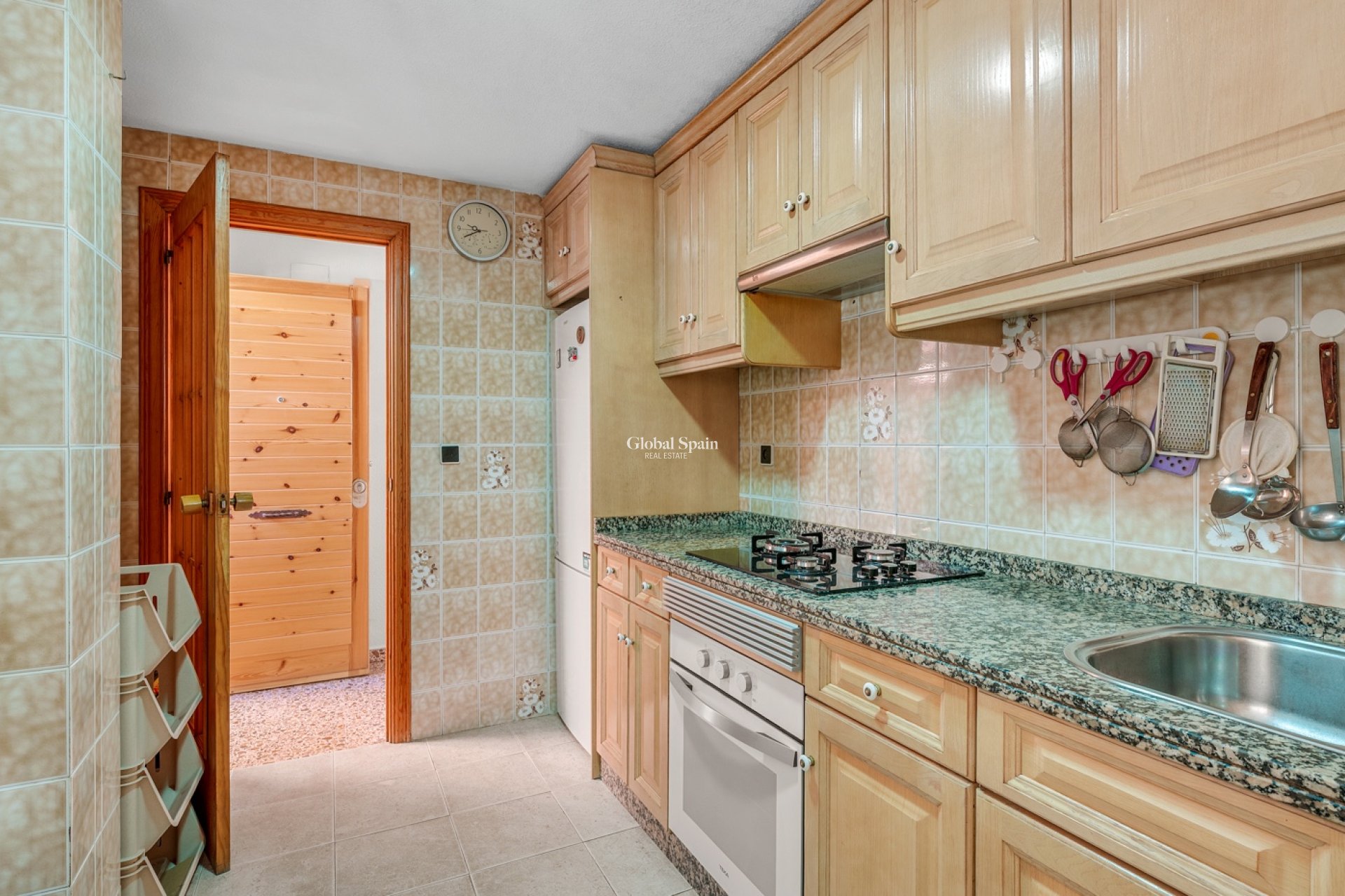 Wederverkoop - APPARTEMENT -
LOS ARENALES DEL SOL - Segunda linea playa