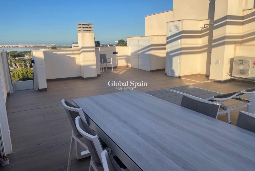 Wederverkoop - APPARTEMENT -
LOS BALCONES - LOS ALTOS - Costa Blanca