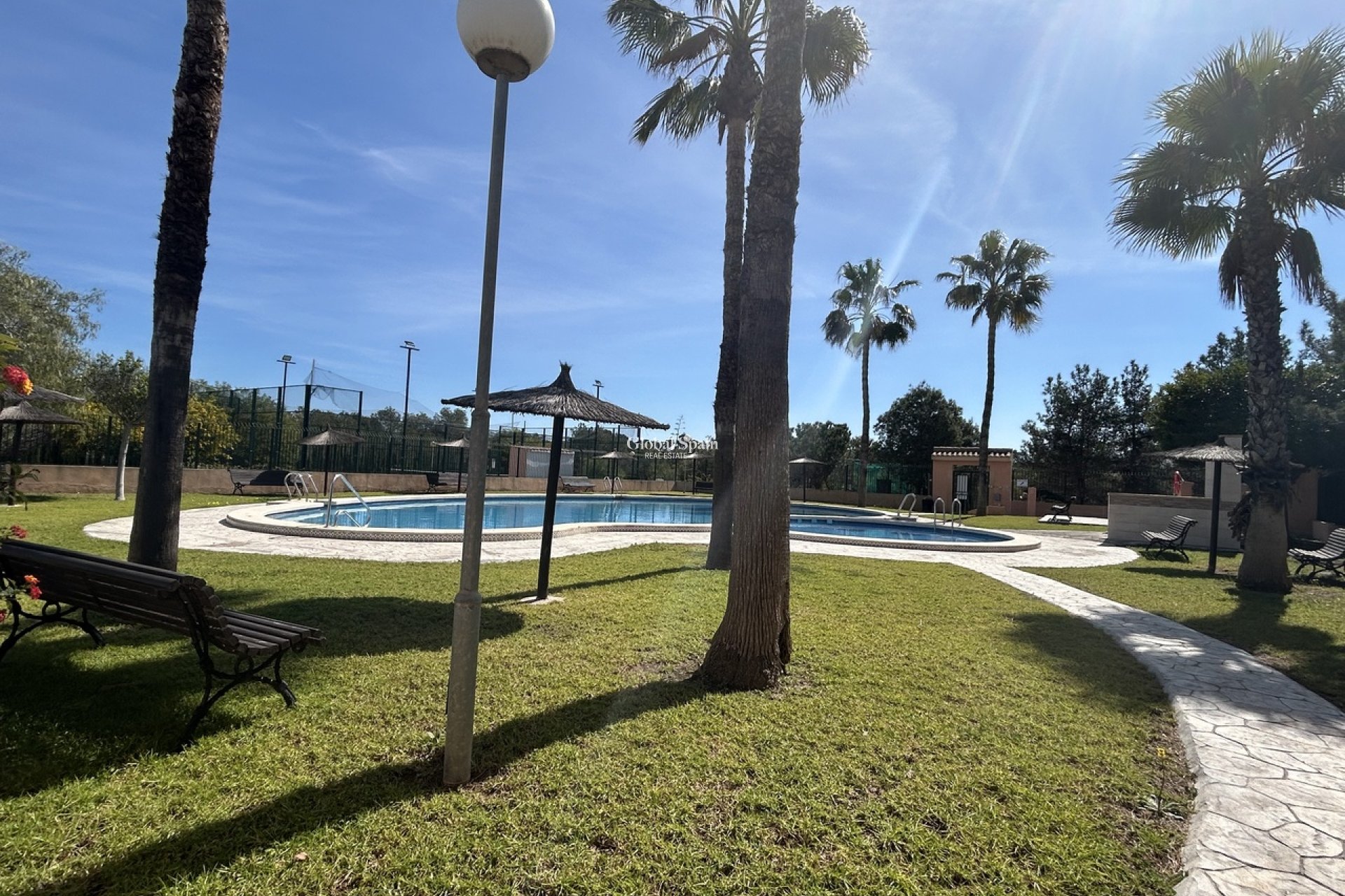 Wederverkoop - APPARTEMENT -
LOS BALCONES - LOS ALTOS - Costa Blanca