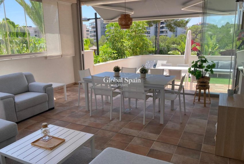 Wederverkoop - APPARTEMENT -
LOS DOLSES - Costa Blanca