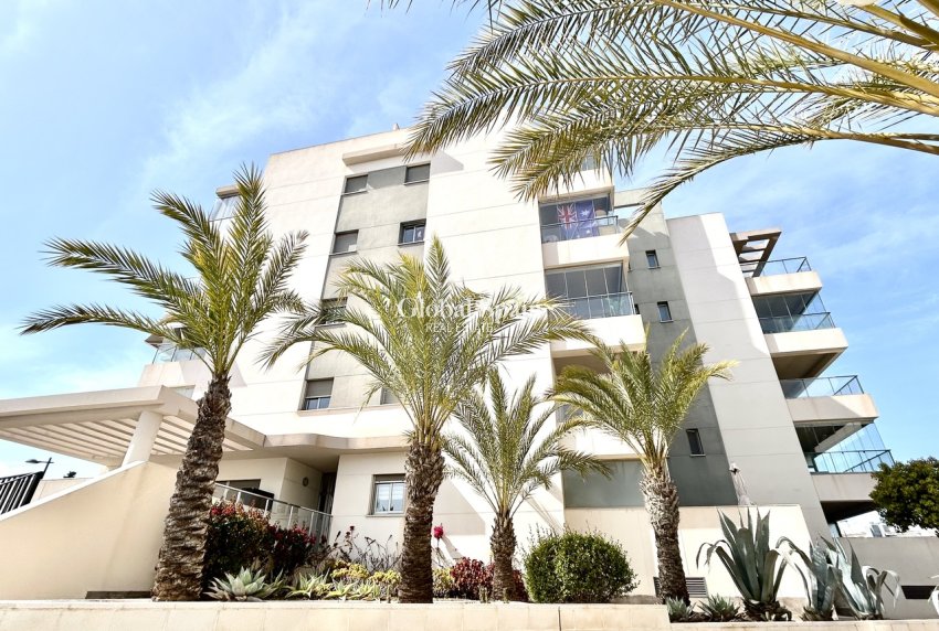 Wederverkoop - APPARTEMENT -
LOS DOLSES - Inland