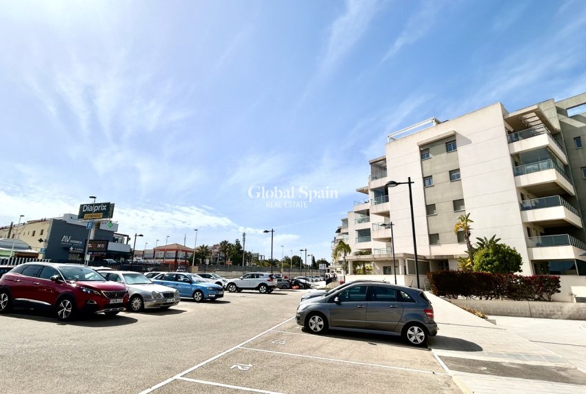 Wederverkoop - APPARTEMENT -
LOS DOLSES - Inland