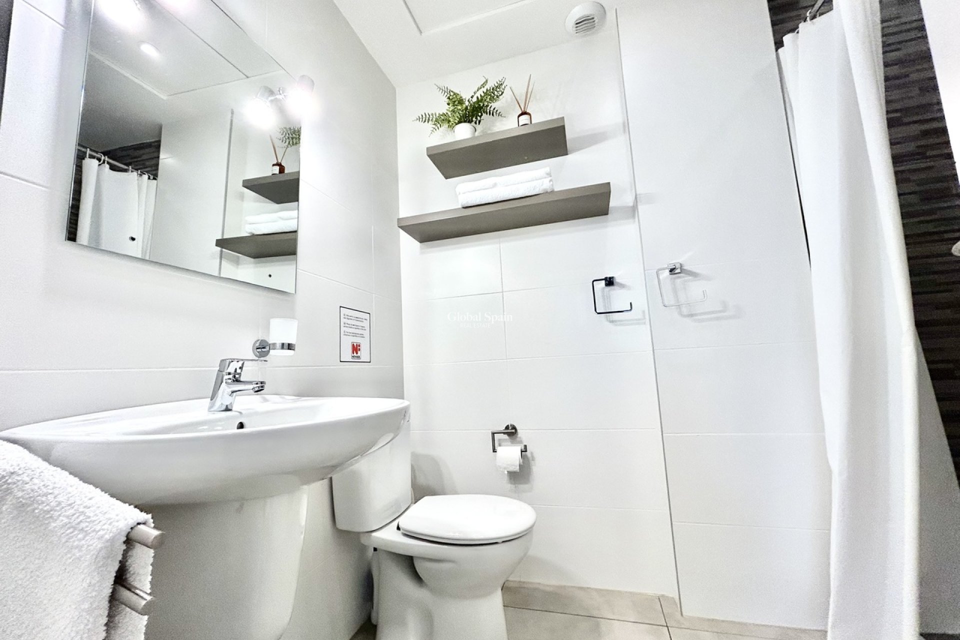 Wederverkoop - APPARTEMENT -
LOS DOLSES - Inland