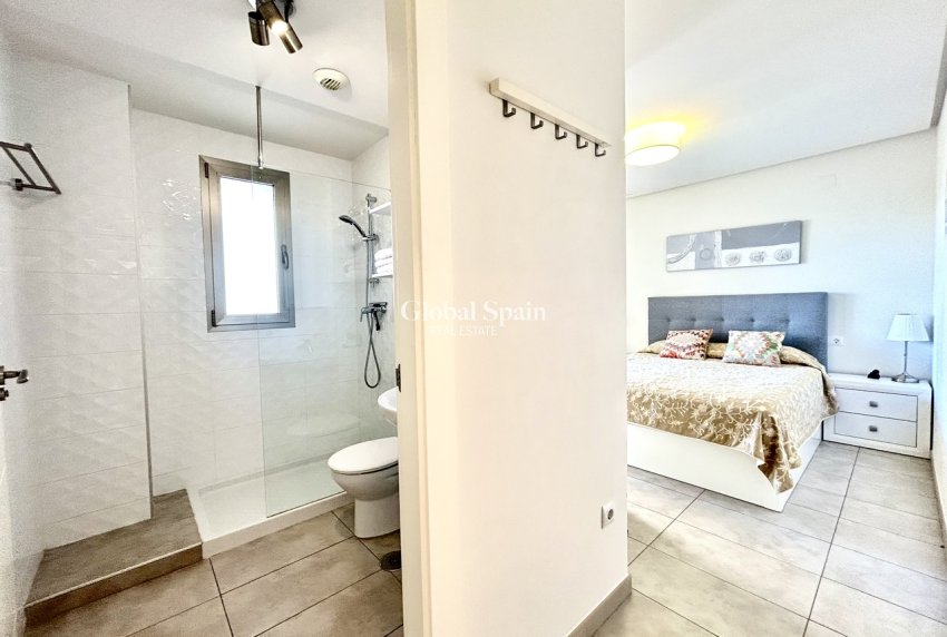 Wederverkoop - APPARTEMENT -
LOS DOLSES - Inland