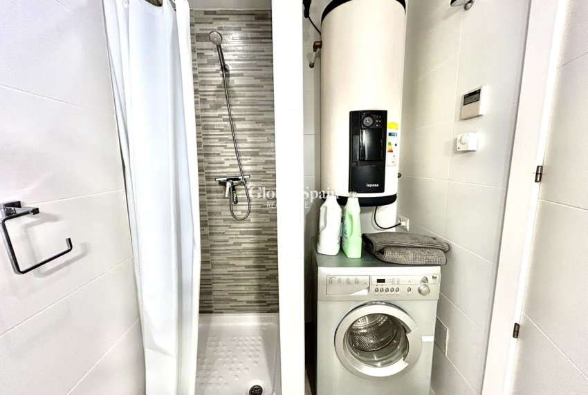 Wederverkoop - APPARTEMENT -
LOS DOLSES - Inland