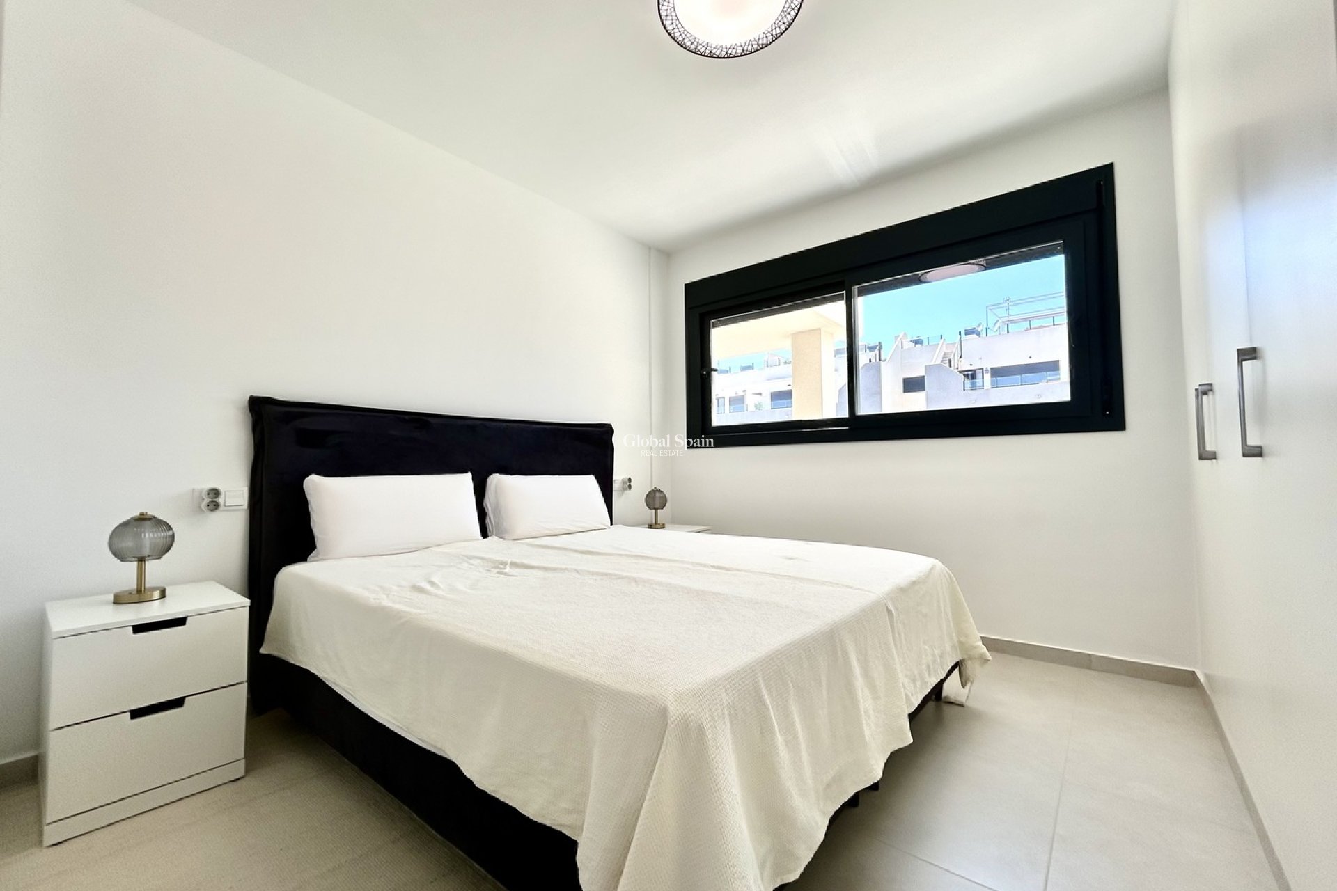 Wederverkoop - APPARTEMENT -
LOS DOLSES - Inland