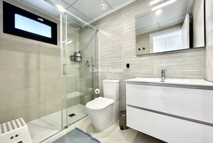 Wederverkoop - APPARTEMENT -
LOS DOLSES - Inland