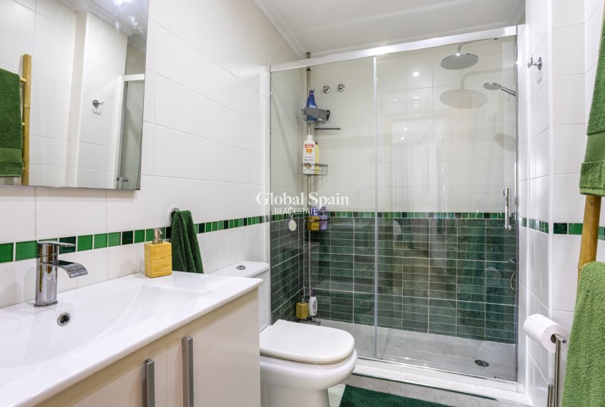 Wederverkoop - APPARTEMENT -
LOS MONTESINOS - Costa Blanca