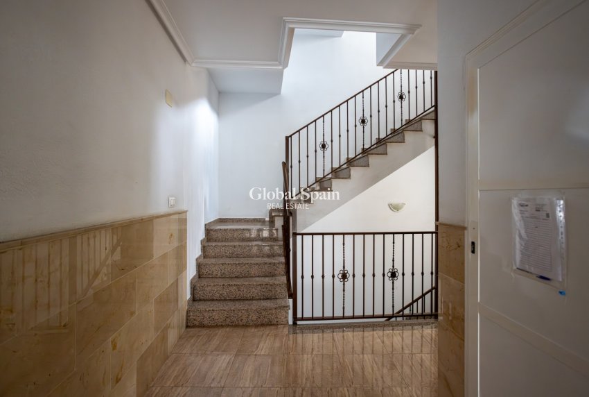 Wederverkoop - APPARTEMENT -
LOS MONTESINOS - Costa Blanca