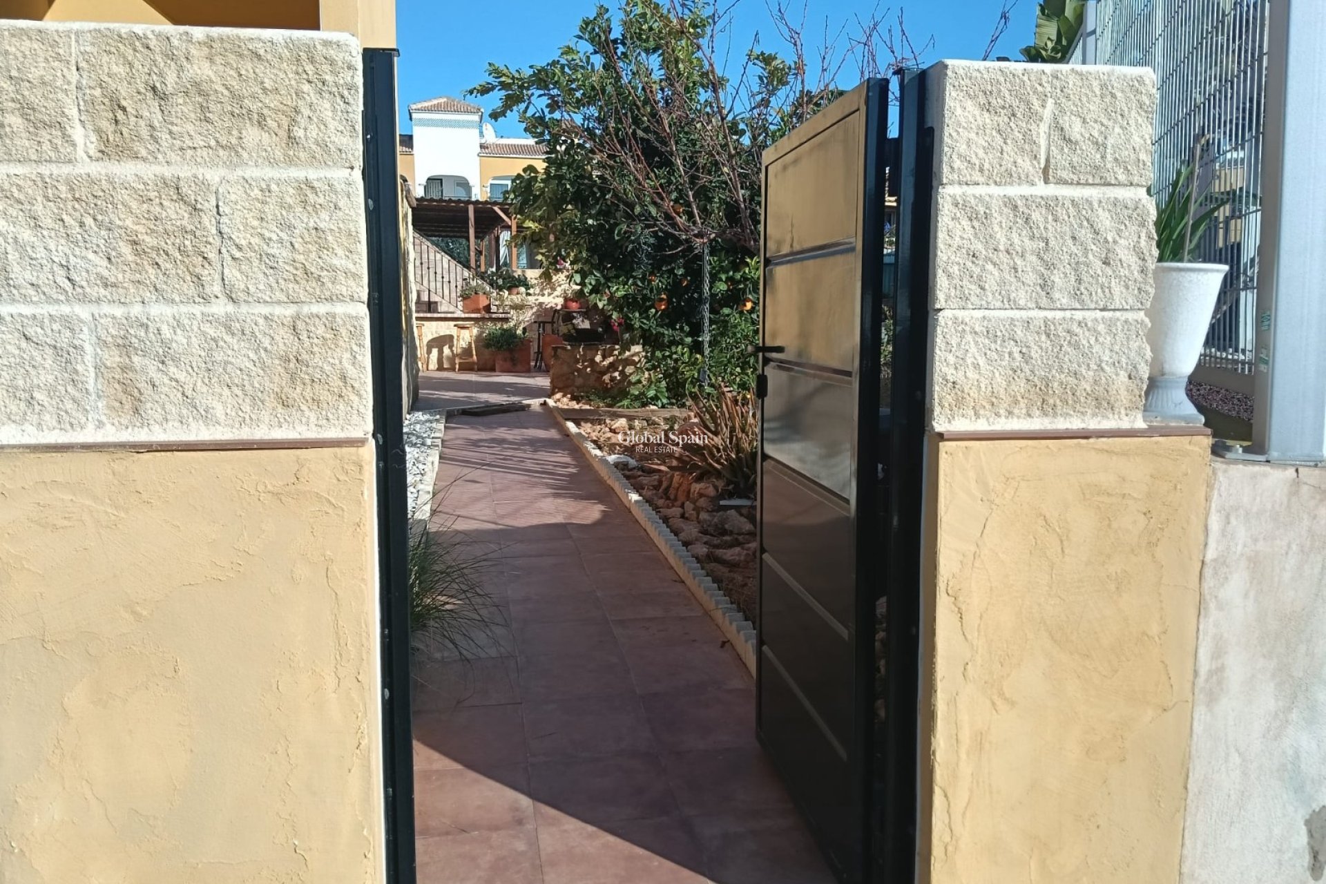 Wederverkoop - APPARTEMENT -
LOS MONTESINOS - Costa Blanca