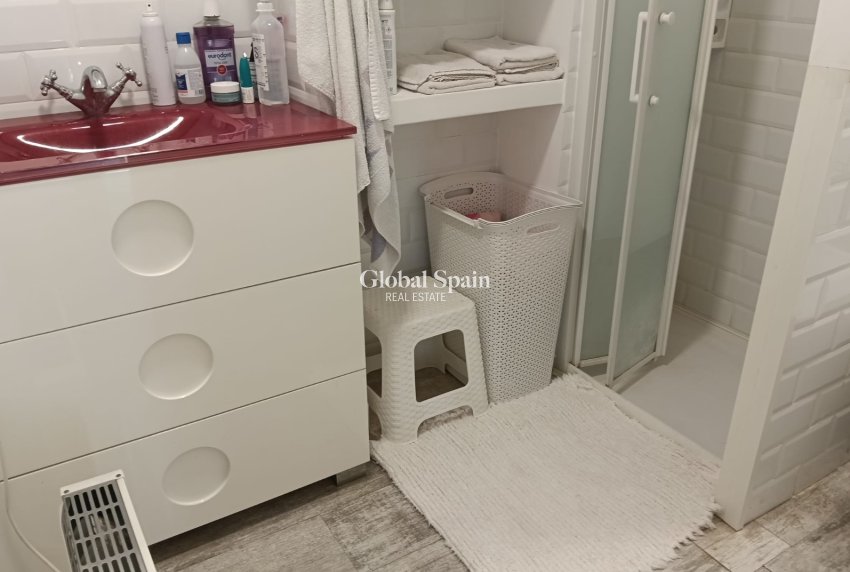 Wederverkoop - APPARTEMENT -
LOS MONTESINOS - Costa Blanca