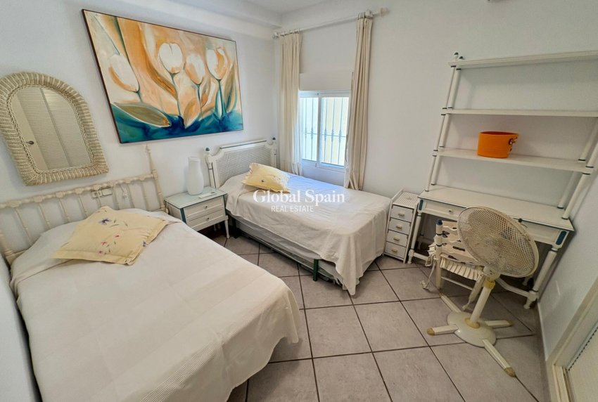Wederverkoop - APPARTEMENT -
LOS NAREJOS - Costa Calida