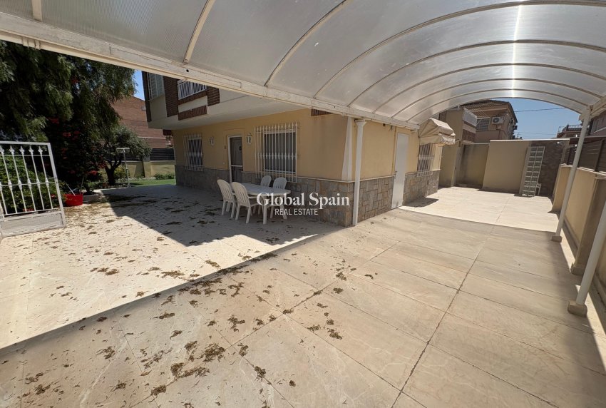 Wederverkoop - APPARTEMENT -
LOS NAREJOS - Costa Calida