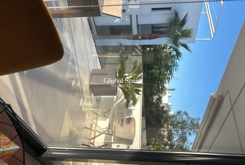 Wederverkoop - APPARTEMENT -
MAR DE CRISTAL - Costa Calida