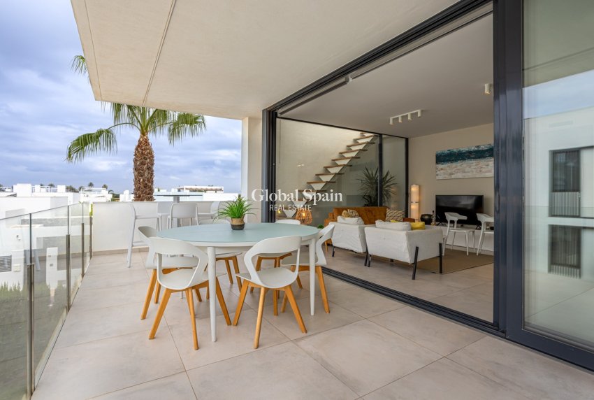 Wederverkoop - APPARTEMENT -
MAR DE CRISTAL - Costa Calida