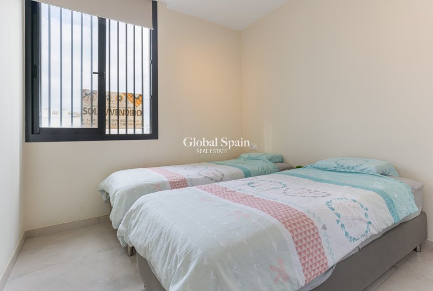 Wederverkoop - APPARTEMENT -
MAR DE CRISTAL - Costa Calida