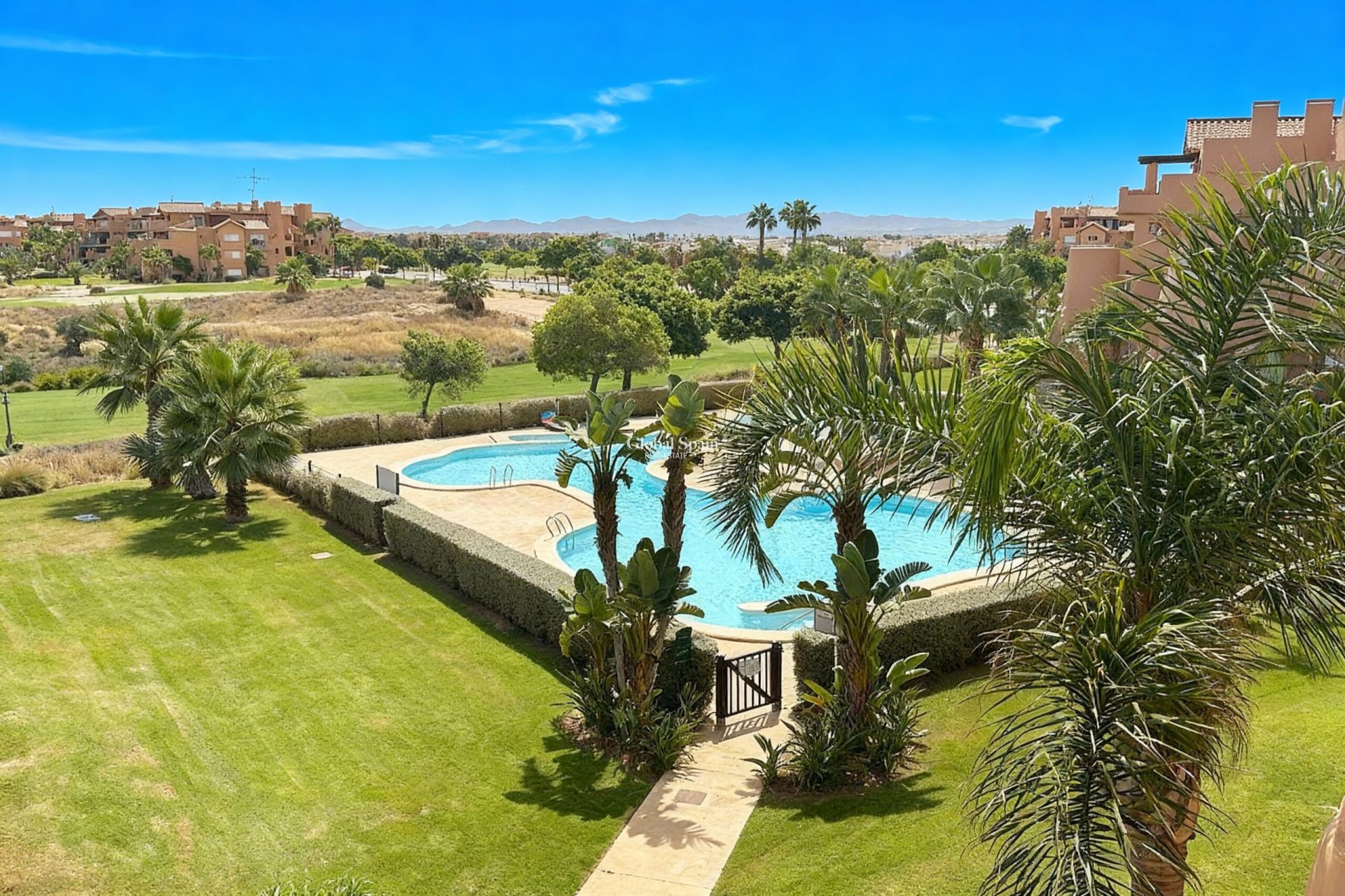 Wederverkoop - APPARTEMENT -
MAR MENOR GOLF RESORT - Inland