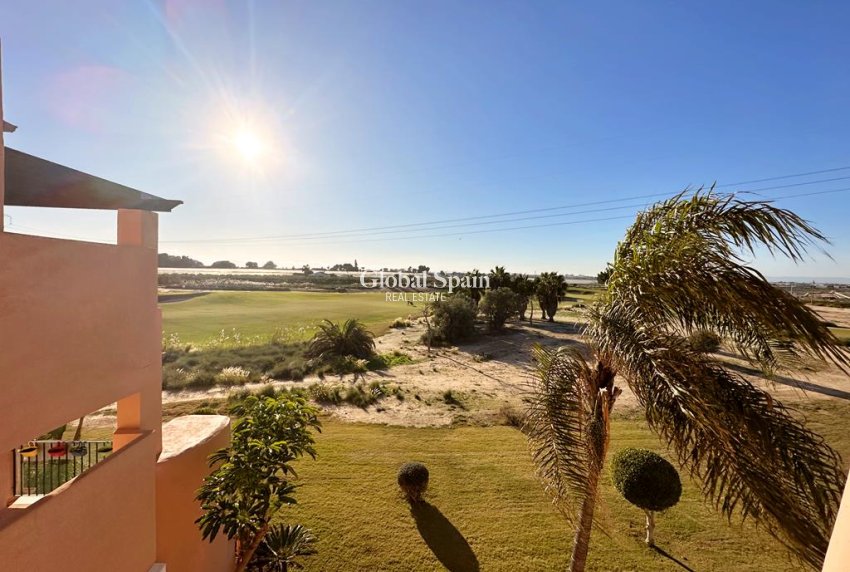Wederverkoop - APPARTEMENT -
MAR MENOR GOLF RESORT - Inland
