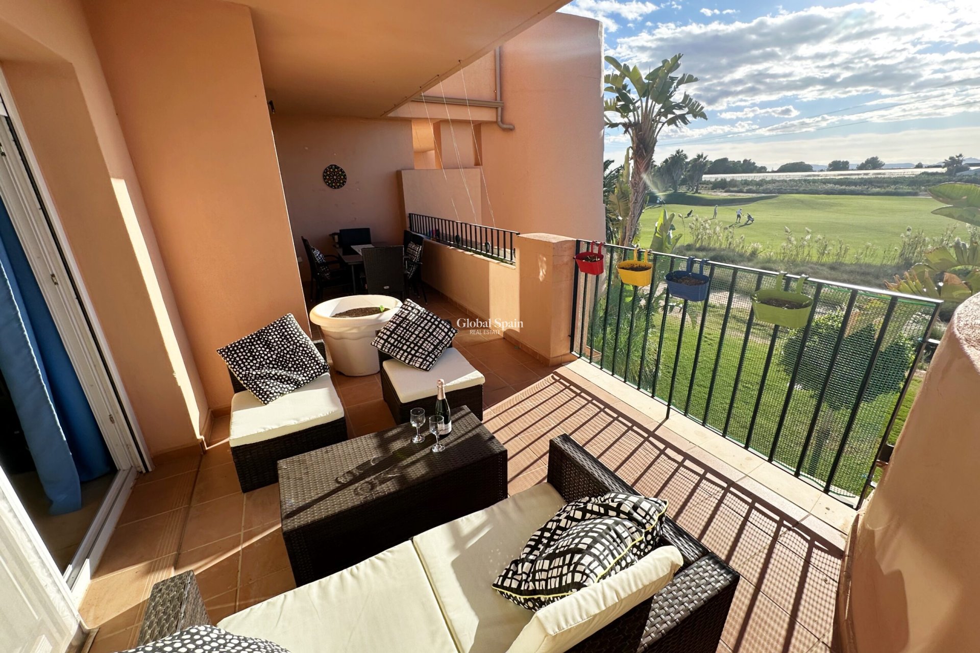 Wederverkoop - APPARTEMENT -
MAR MENOR GOLF RESORT - Inland