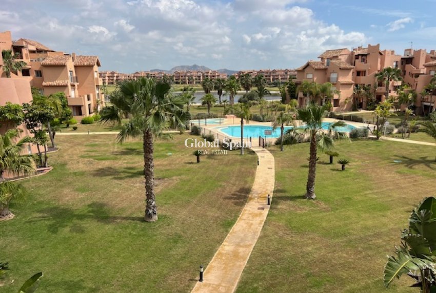 Wederverkoop - APPARTEMENT -
MAR MENOR GOLF RESORT - Inland