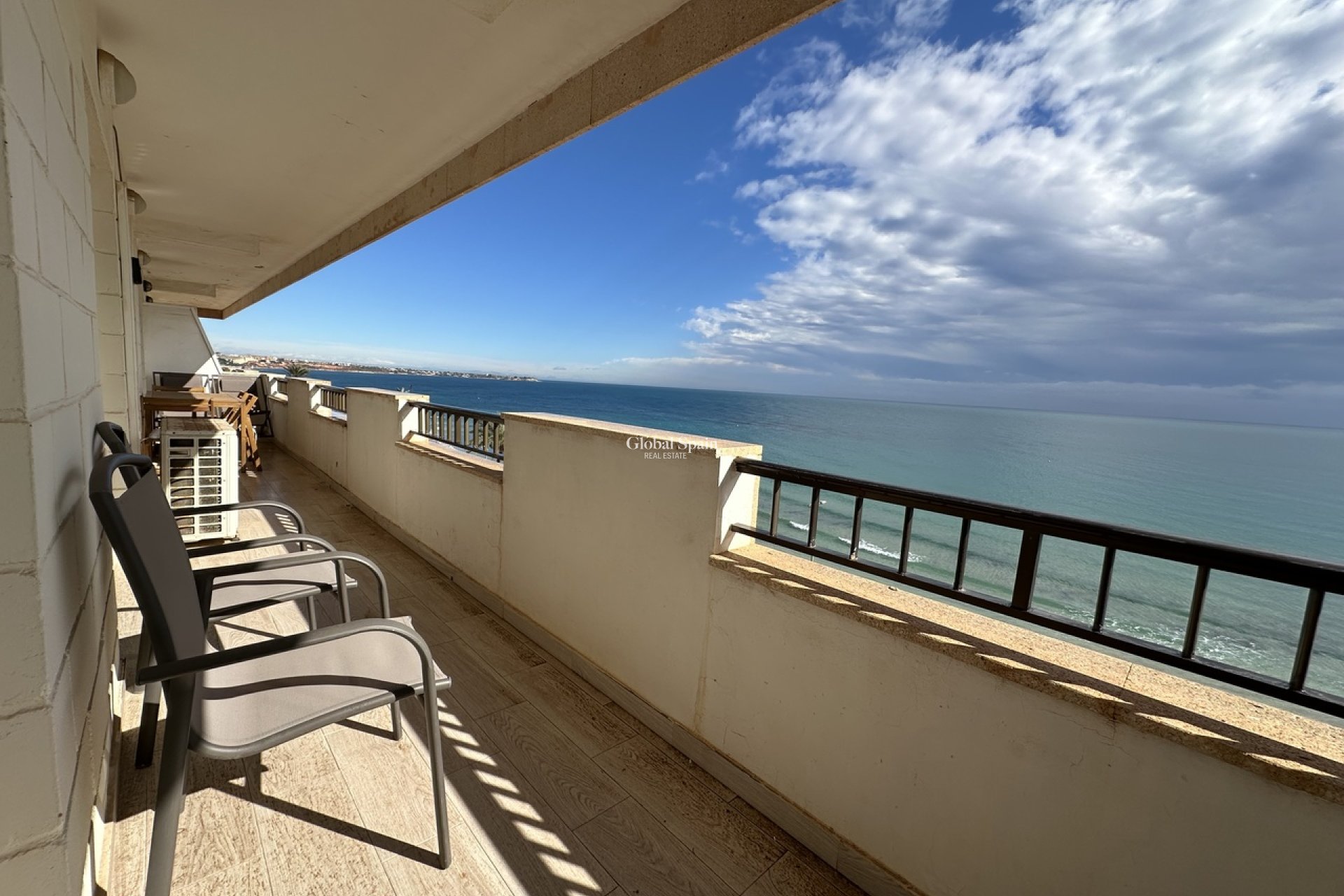 Wederverkoop - APPARTEMENT -
MIL PALMERAS  - Costa Blanca