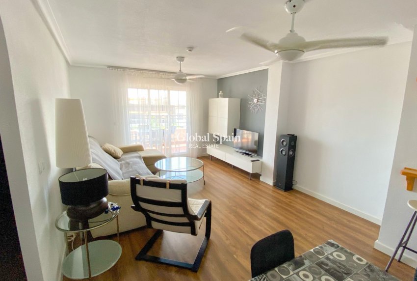 Wederverkoop - APPARTEMENT -
MIL PALMERAS  - Costa Blanca