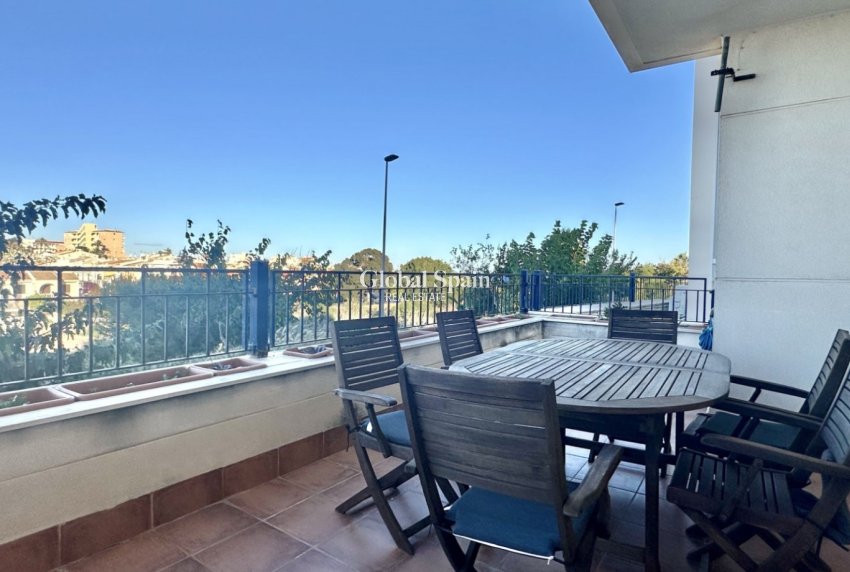 Wederverkoop - APPARTEMENT -
MIL PALMERAS  - Costa Blanca