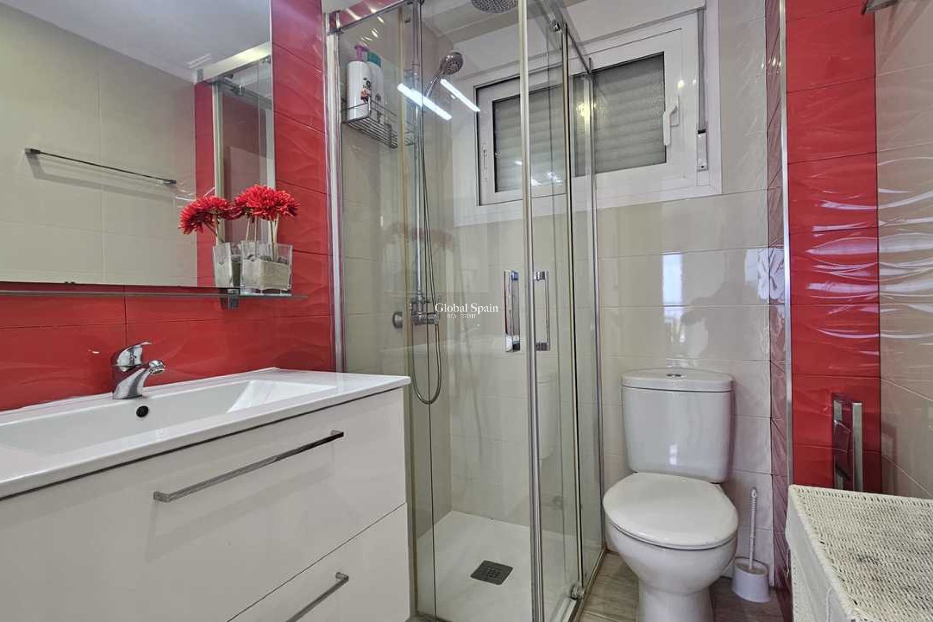 Wederverkoop - APPARTEMENT -
MIL PALMERAS  - Costa Blanca