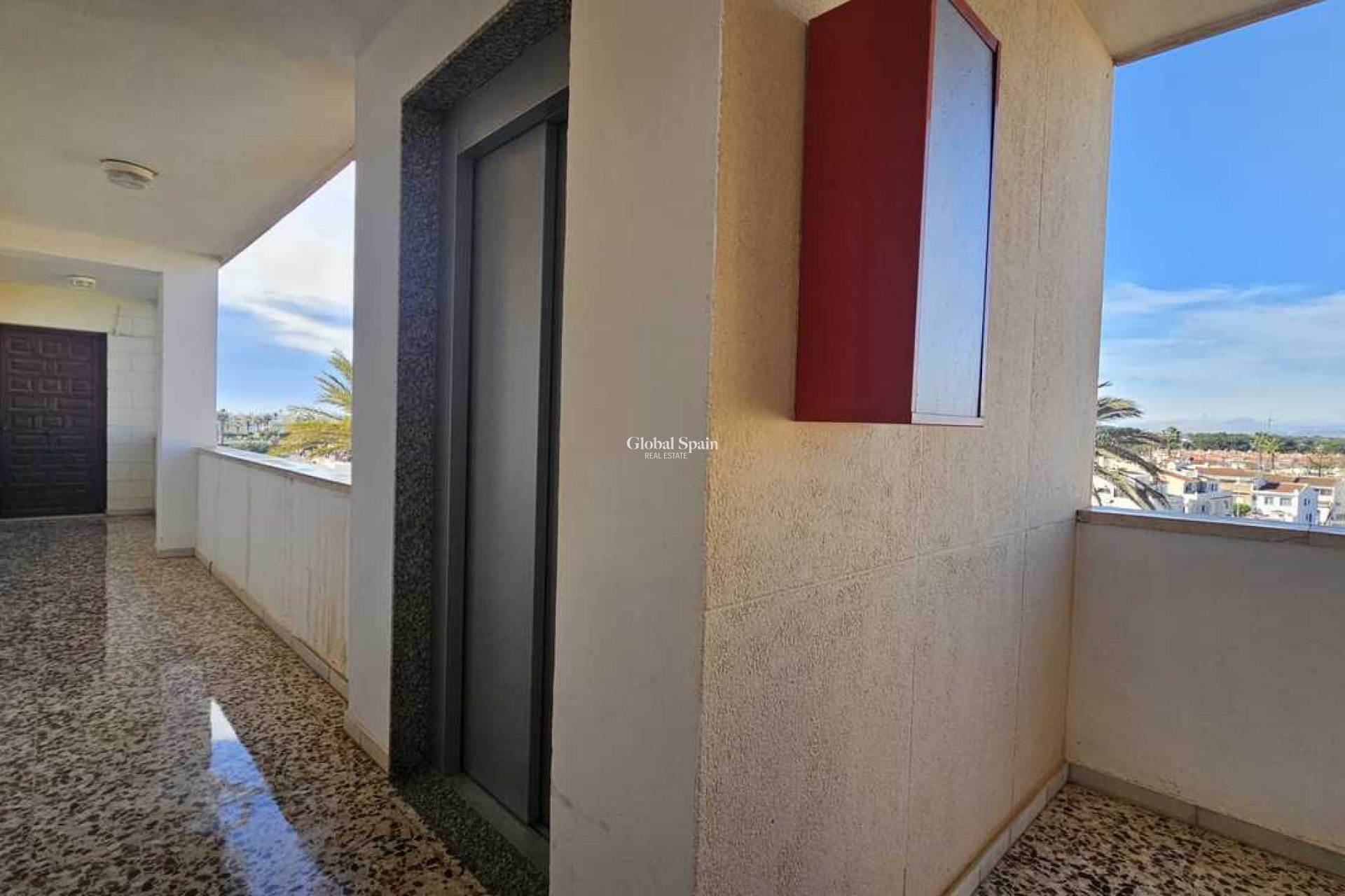Wederverkoop - APPARTEMENT -
MIL PALMERAS  - Costa Blanca