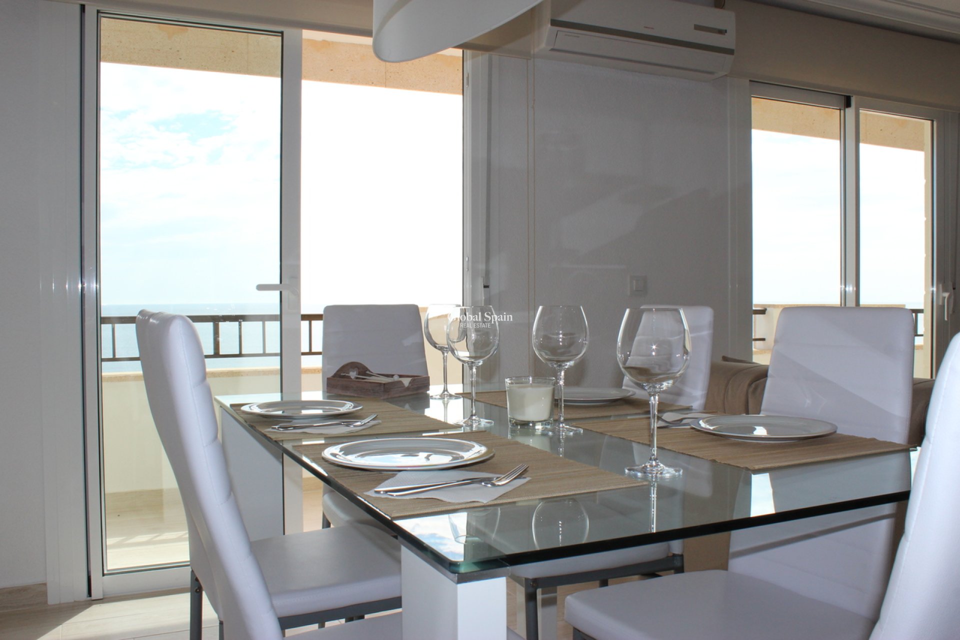Wederverkoop - APPARTEMENT -
MIL PALMERAS  - Costa Blanca
