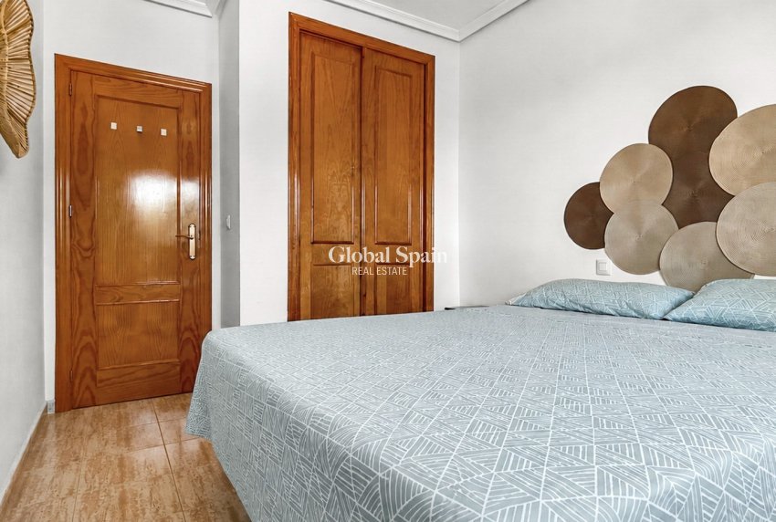 Wederverkoop - APPARTEMENT -
MIL PALMERAS  - Costa Blanca