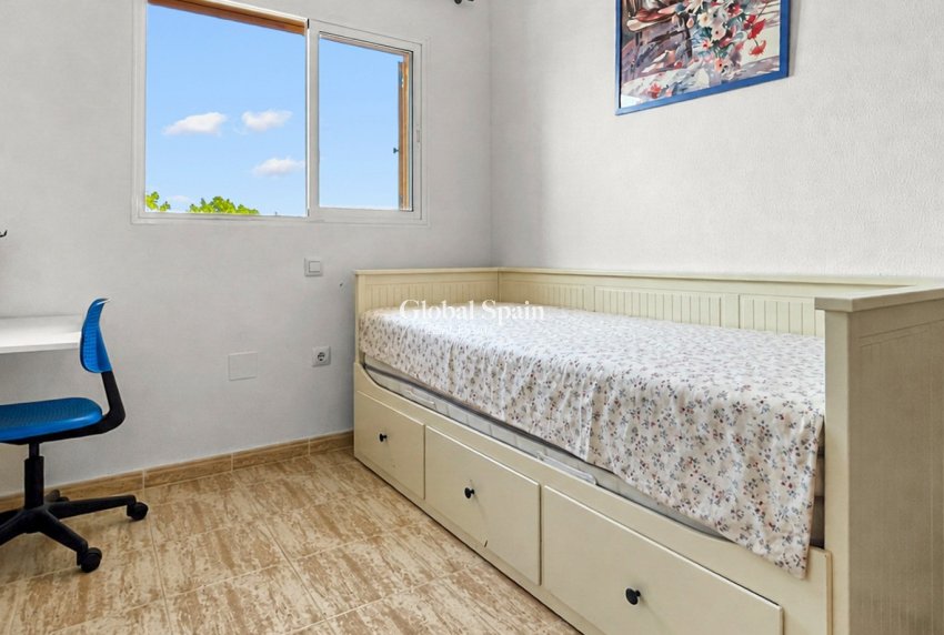 Wederverkoop - APPARTEMENT -
MIL PALMERAS  - Costa Blanca