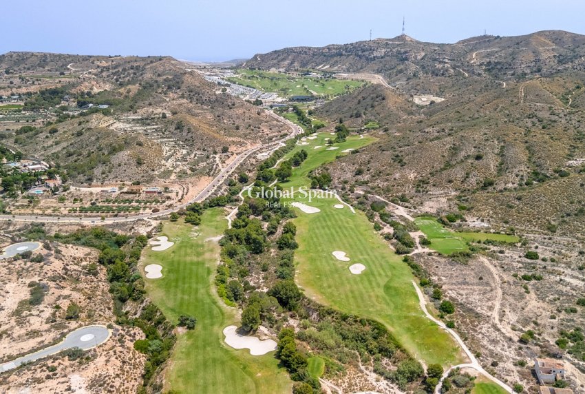 Wederverkoop - APPARTEMENT -
MONFORTE DEL CID - Inland