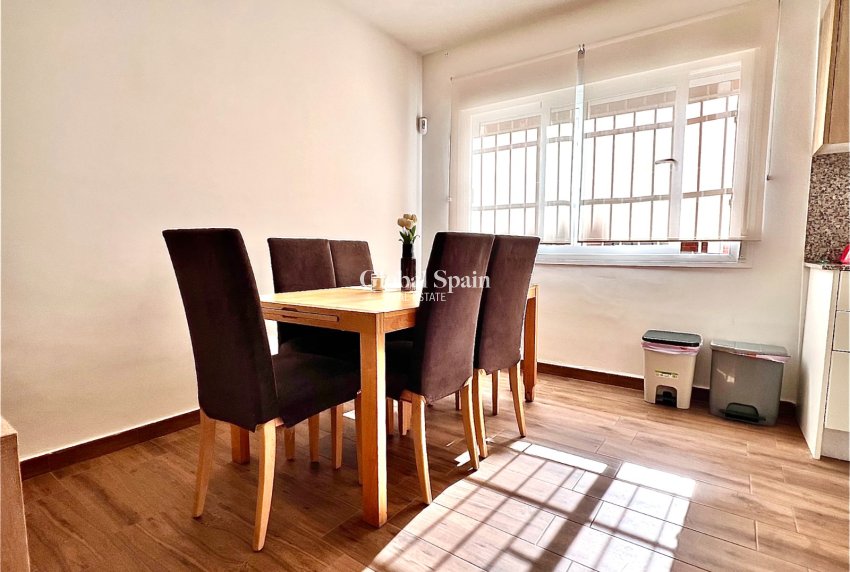 Wederverkoop - APPARTEMENT -
MORAIRA_TEULADA - Teulada