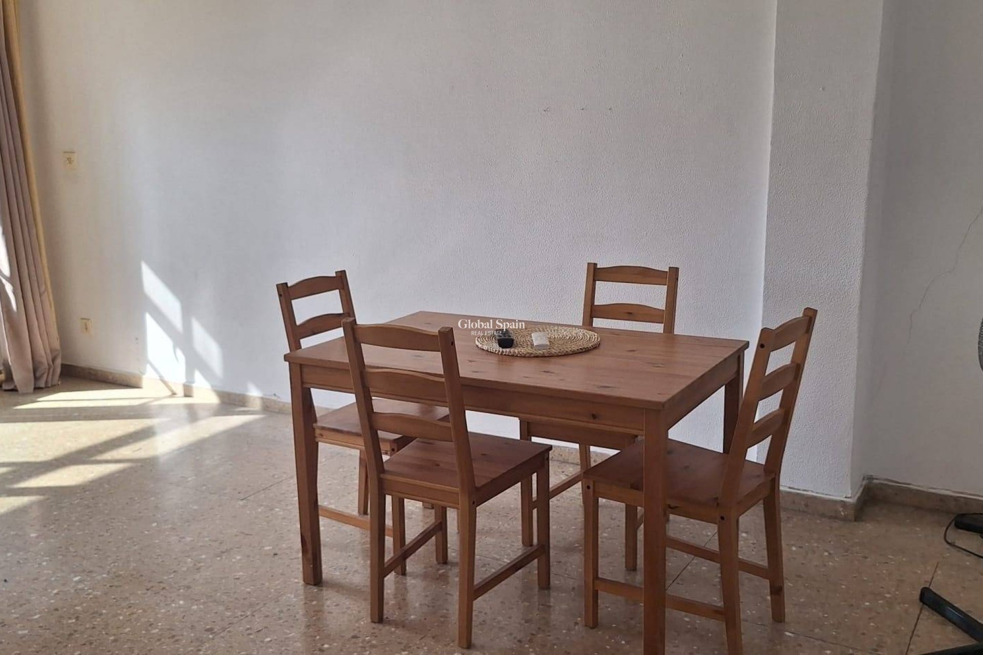 Wederverkoop - APPARTEMENT -
MURCIA - Centro