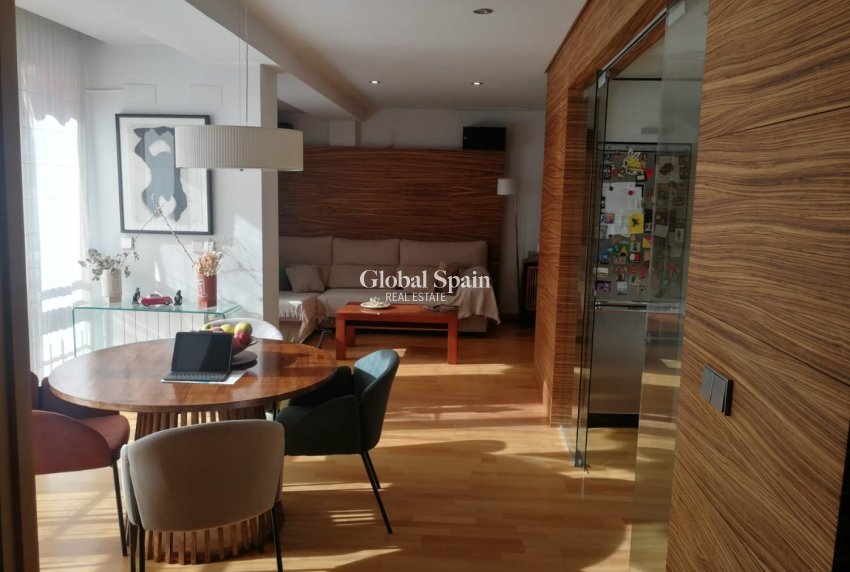 Wederverkoop - APPARTEMENT -
MURCIA